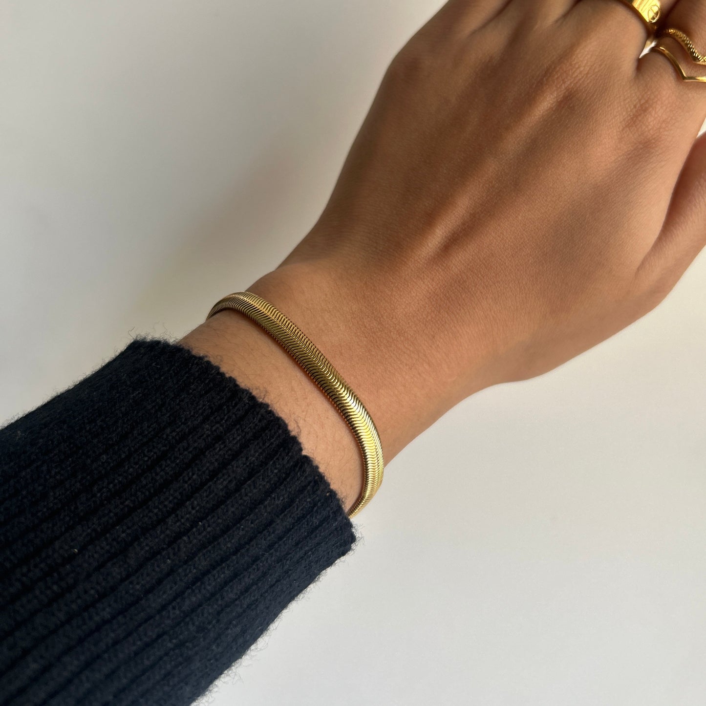 Slytherin Bracelet - Elegant Jewelry for Fans of Slytherin House