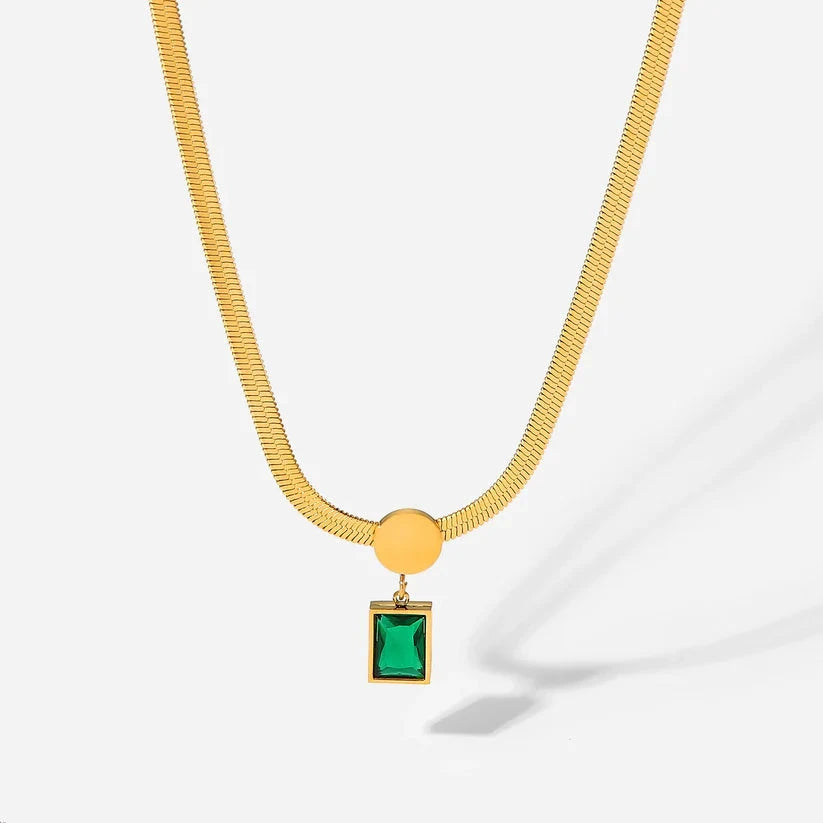 Green Emerald Square Necklace – Classic Pendant for Timeless Elegance - My Store