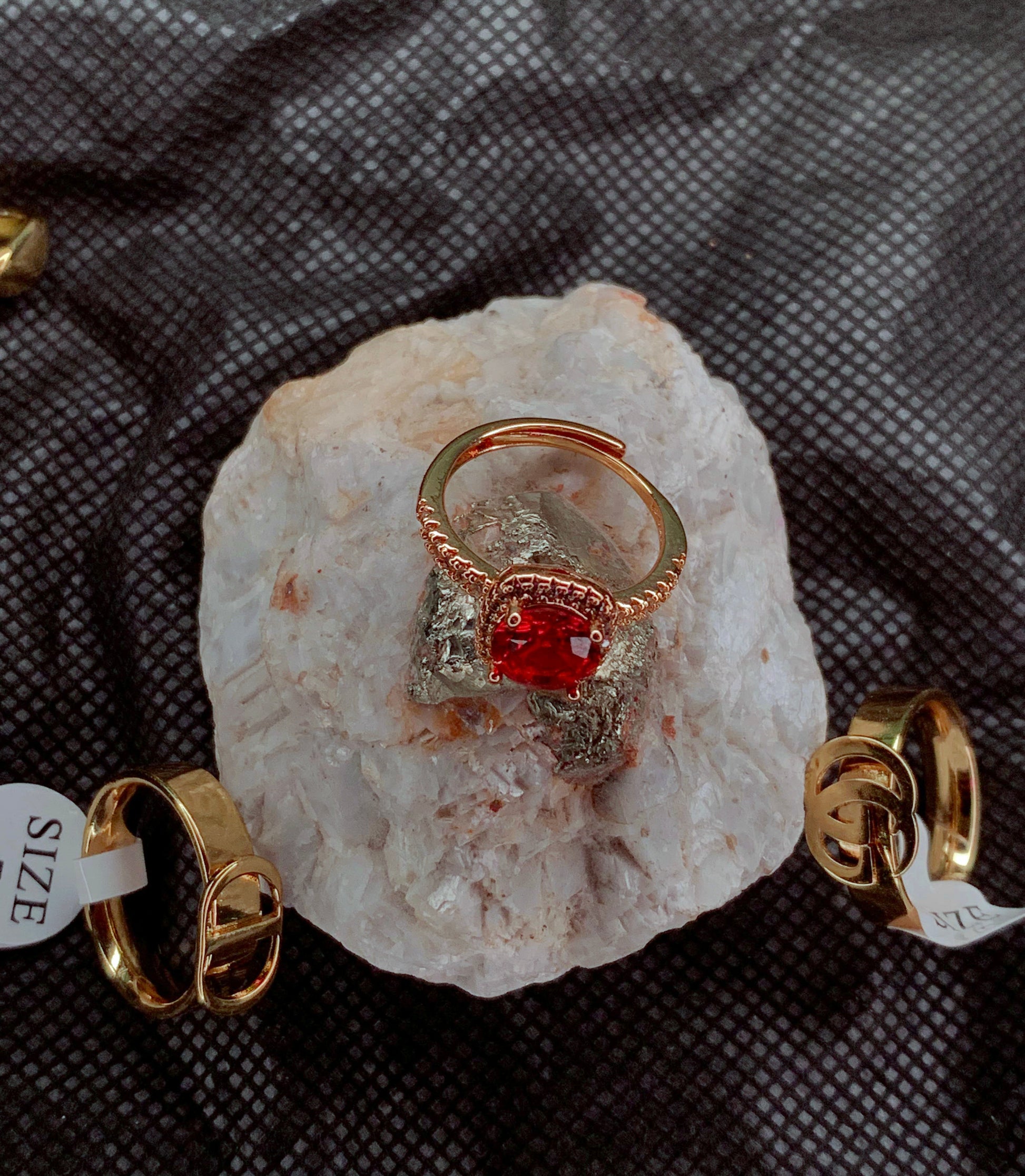 The Ruby Embrace – A romantic take if the gem is a ruby. - My Store