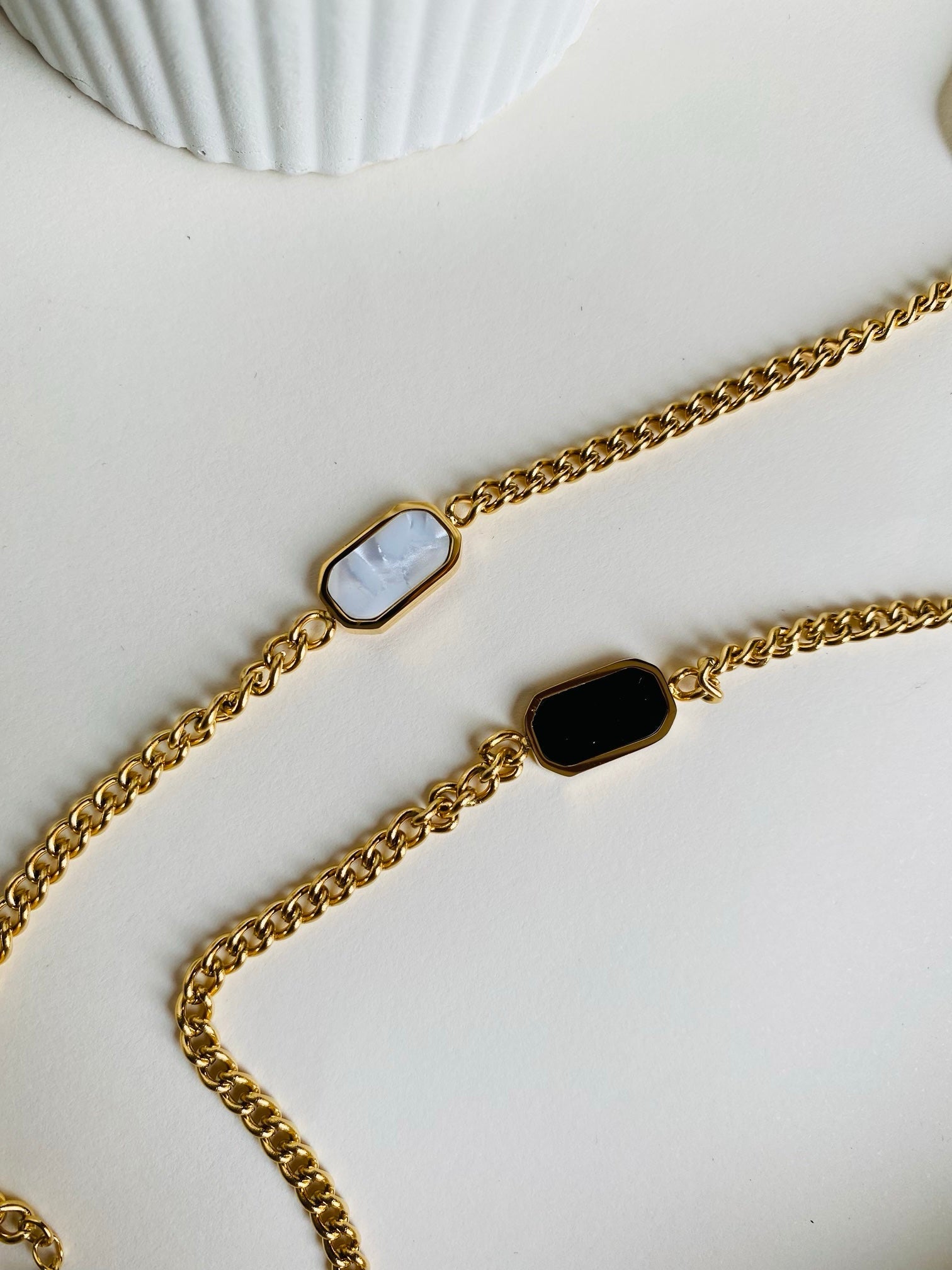 Gold Chain Bracelet with Black Onyx – Sleek & Timeless - My Store