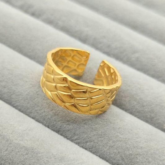 Stella Adjustable Ring