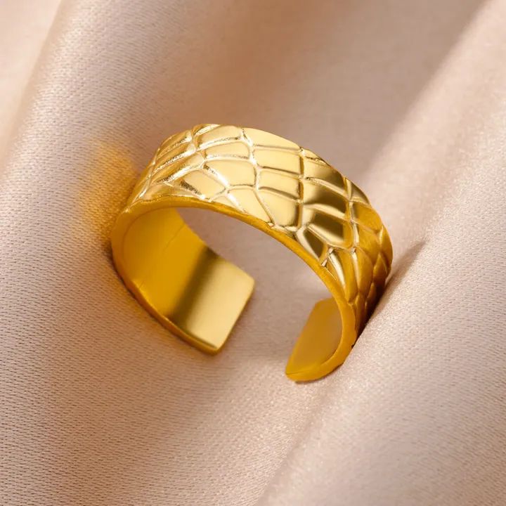 Stella Adjustable Ring